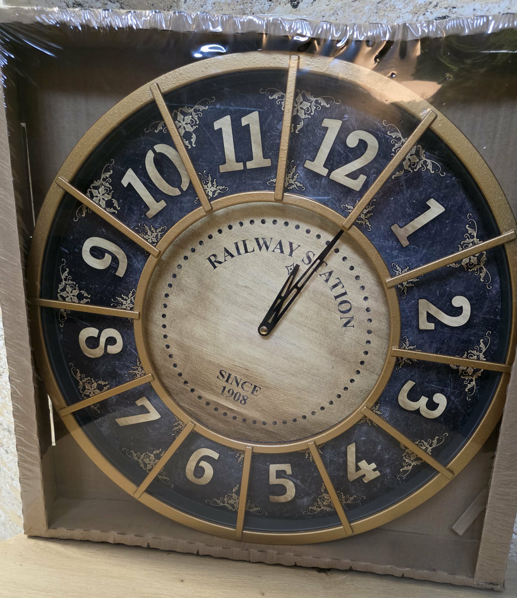 Zegar ścienny czarno złoty 50 cm.