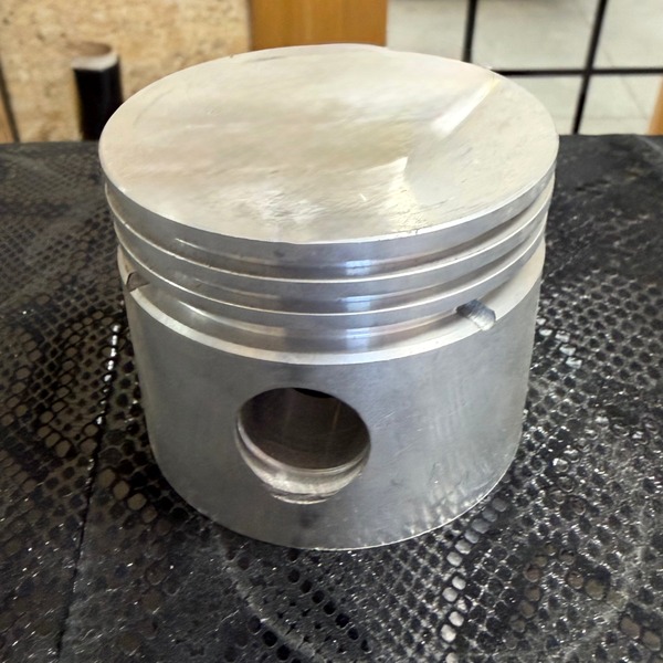 Tłok sprężarki Zetor 934519 – fi 65 mm, widok produktu