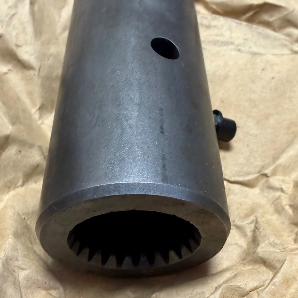 Tuleja łącząca Zetor 53185909 – widok produktu, wieloklin