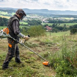 Kosa spalinowa STIHL FS 235 2,1 KM DM 250-3